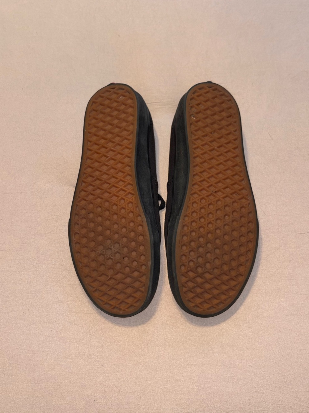VANS - Picture 3 of 4
